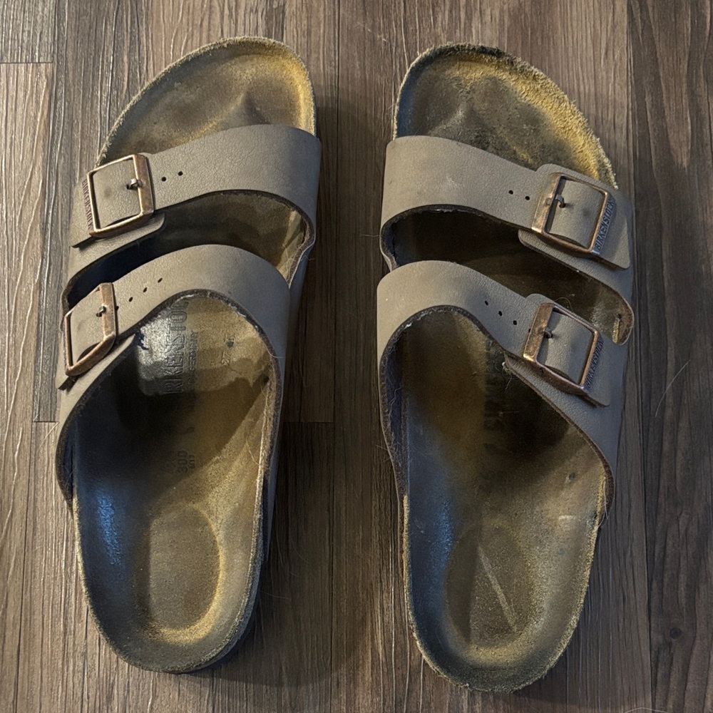 Men’s Birkenstocks. 

Mens US 13/46/300/M13